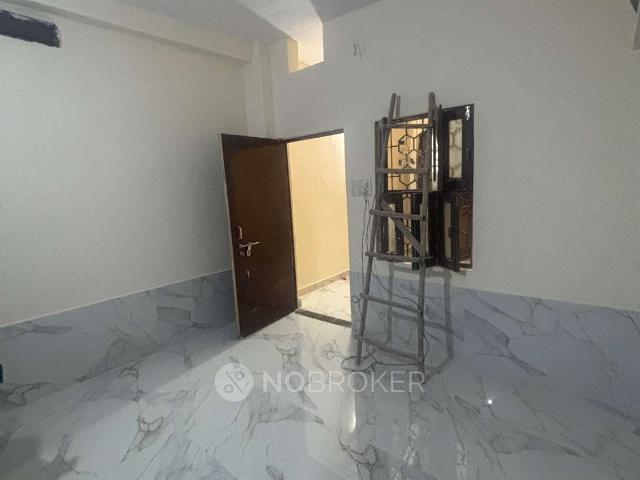 1 BHK Flat In Saraswati Vihar for Rent In Sector 28