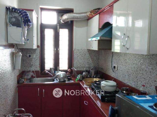 1 BHK Flat In Sb for Rent In Sector 52