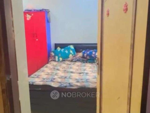 1 BHK Flat In Shanti Nath Jain Building For Sale In Pydhonie, Mandvi