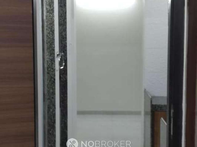 1 BHK Flat In Shree Laxmi Tower For Sale In Malad Wesd
