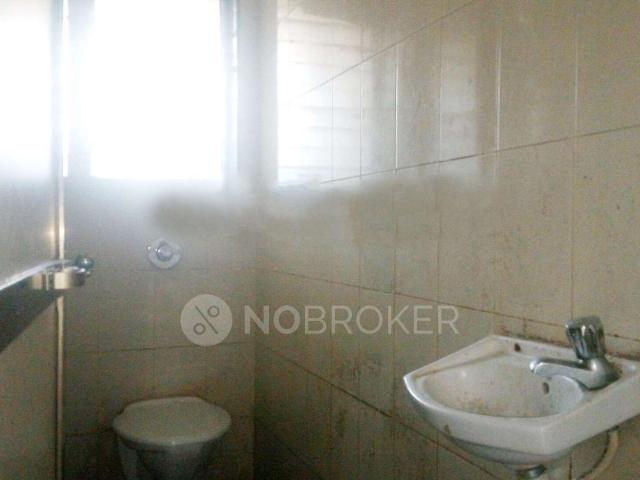 1 BHK Flat In Shree Shail Building For Sale In Vile Parle E