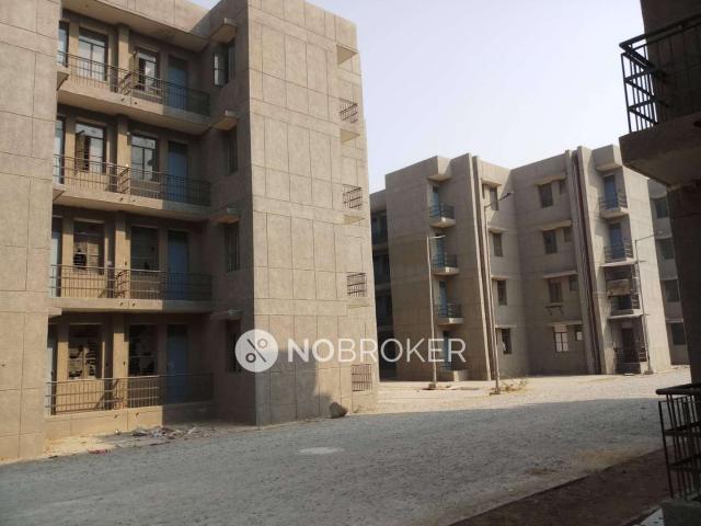 1 BHK Flat In Shri Ram Apartment for Rent In Sector 118