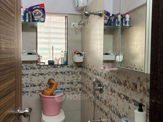 1 BHK Flat In Sm And Happy Home Tulsidham Chs For Sale In Vile Parle West
