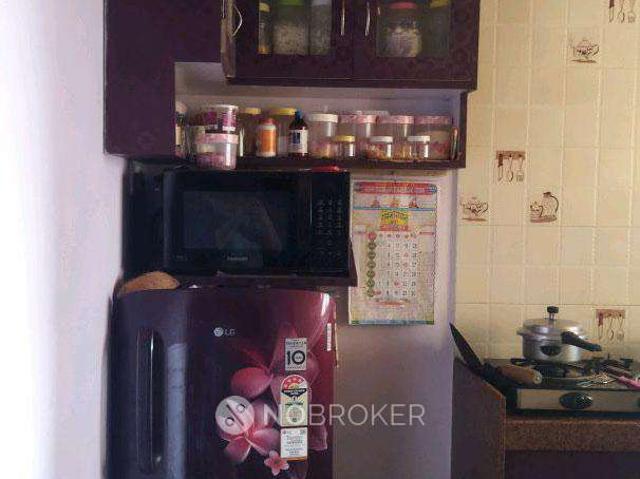 1 BHK Flat In Snehal Sadan For Sale In Malad West