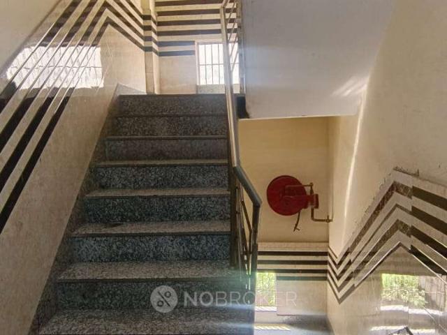 1 BHK Flat In Soni Hardik Tower for Rent In Sector 53