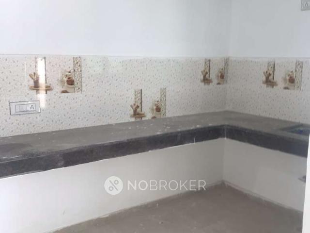 1 BHK Flat In Sr Apartments for Lease In Sector 52