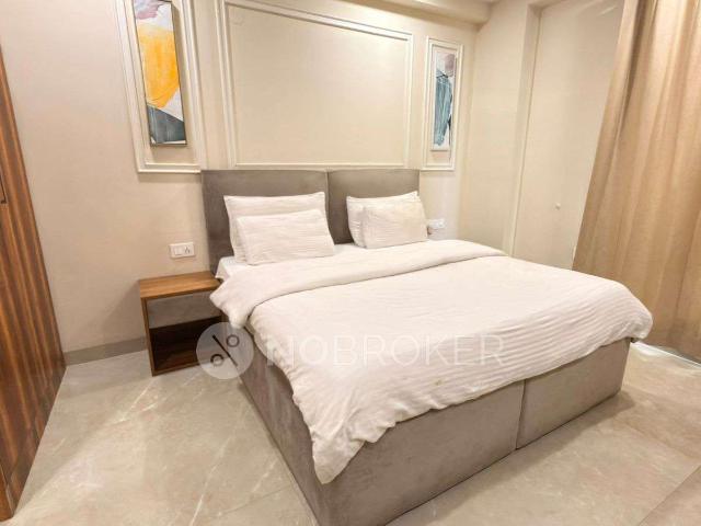 1 BHK Flat In Vaneen Stay for Rent In Sector 42