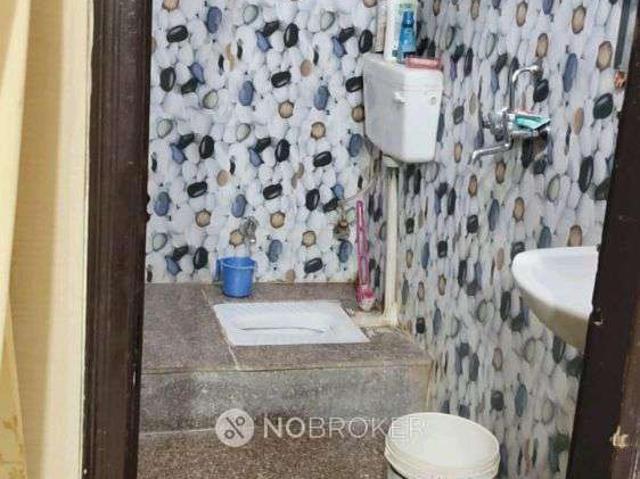 1 BHK Flat In Vidya Apartments for Rent In Ashok Vihar Phas