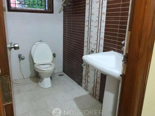1 BHK Flat In Waleed Manor For Sale In Hbr Layout