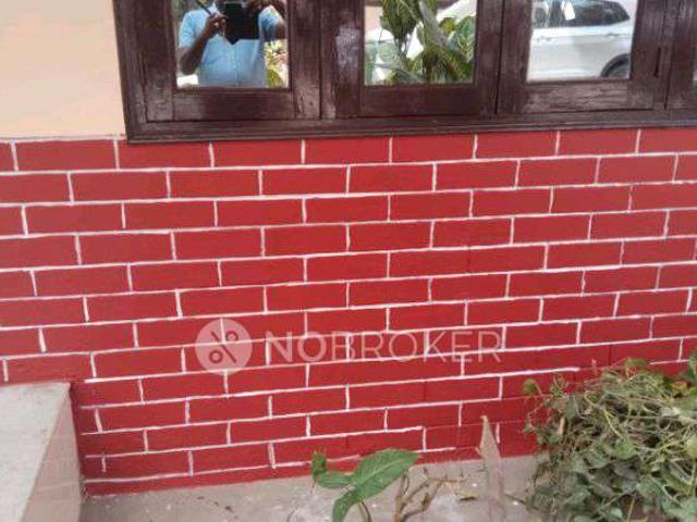 1 BHK Flat In West Enclave for Rent In West Enclave