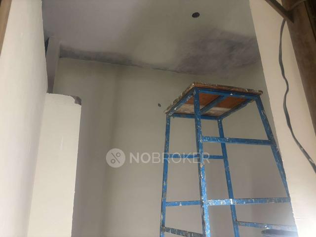 1 BHK House for Lease In 5th Cross Street