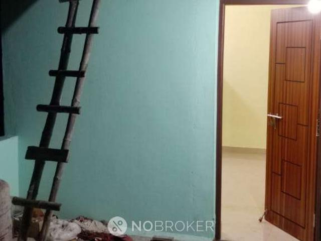 1 RK House for Lease In Poonthottam 3rd Street