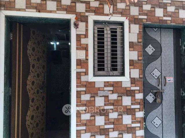 1 BHK House For Sale In 4wrf+56w, Haji Hajare Chawl, Farid