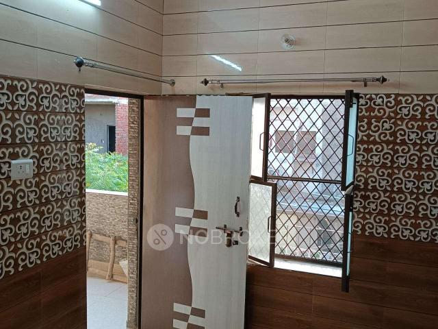 1 BHK House For Sale In Lajpat Nagar