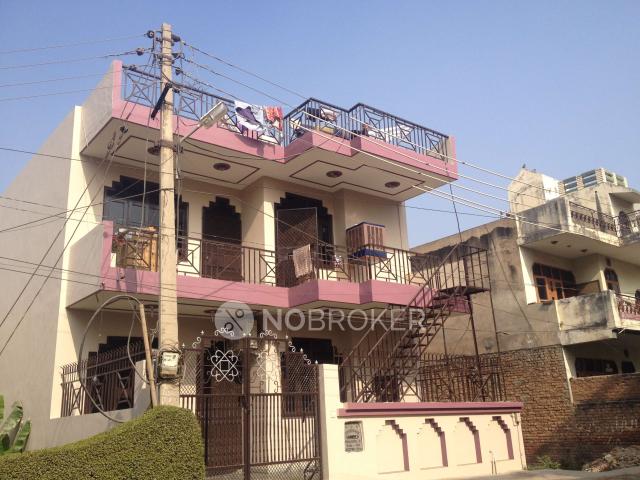 1 BHK House for Rent In 901, Sector 23a
