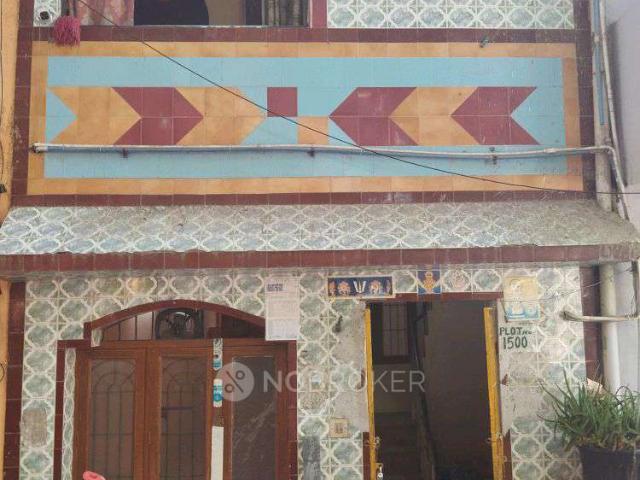 1 BHK House for Rent In 1497, Tnhb Colony, Velachery, Chennai, Tamil Nadu 600042, India