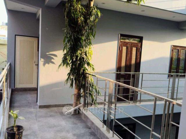 1 BHK House for Rent In Tota Ram Parivar Rwa