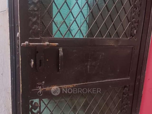 1 BHK Flat In B 210, for Rent In Dlf Ankur Vihar