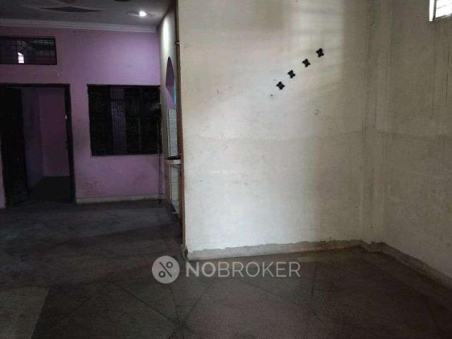 1 BHK House for Rent In P72q+j37, Gokalpur, New Delhi, 110094, India