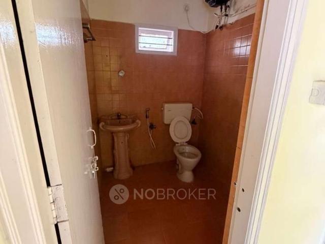 1 BHK House for Rent In Golden Leg