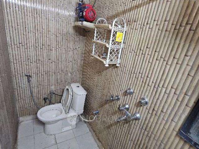 1 BHK House for Rent In Andhra Education Society Senior Secondary School, Block B 3b, Janakpuri, Delhi, 110058, India