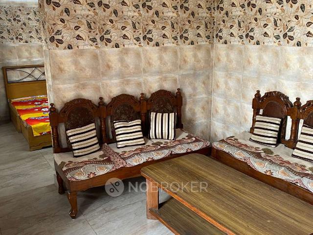 1 BHK House for Rent In Subhash Nagar