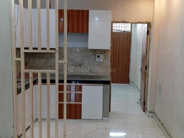 1 BHK Independent Builder Floor in Mahavir Enclave for rent New Delhi. The reference number is 19586225