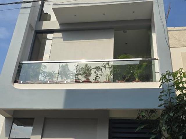 1 BHK Independent Builder Floor in Manglia for rent Indore. The reference number is 17323537