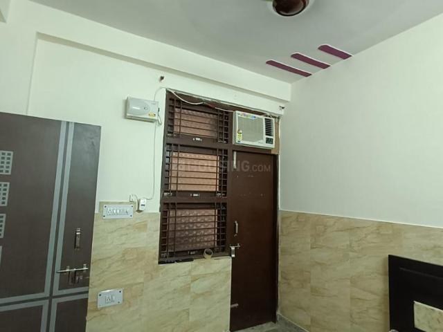 1 BHK Independent Builder Floor in Mayur Vihar Phase 1 for rent New Delhi. The reference number is 20248955