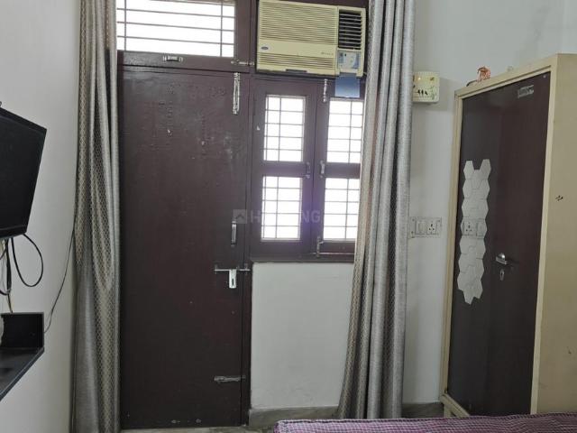 1 BHK Independent Builder Floor in Mayur Vihar Phase 1 for rent New Delhi. The reference number is 20887812