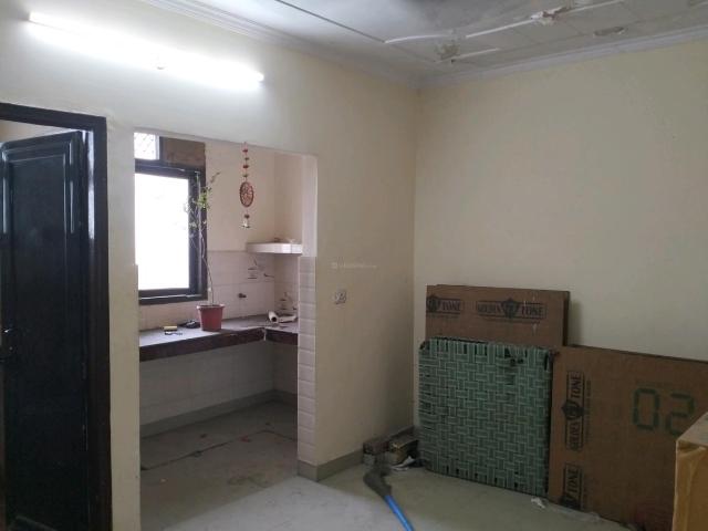 1 BHK Independent Builder Floor in Mayur Vihar Phase 1 for resale New Delhi. The reference number is 20606200