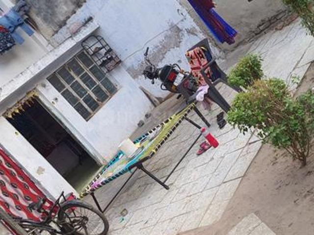 1 BHK Independent Builder Floor in Meghani Nagar for resale Ahmedabad. The reference number is 13470095