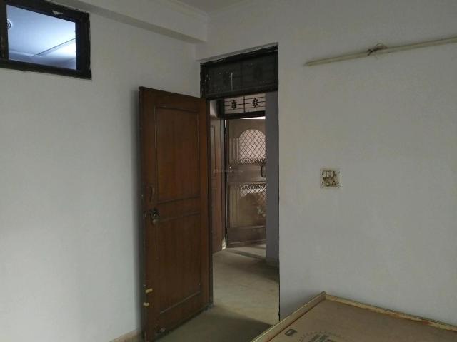 1 BHK Independent Builder Floor in New Ashok Nagar for rent New Delhi. The reference number is 18863014