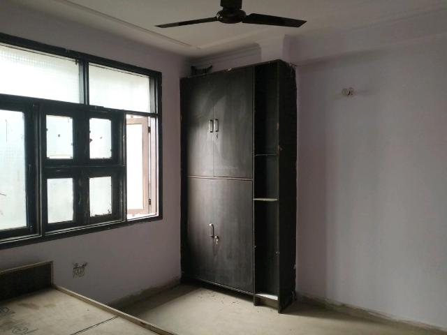1 BHK Independent Builder Floor in New Ashok Nagar for resale New Delhi. The reference number is 19130726