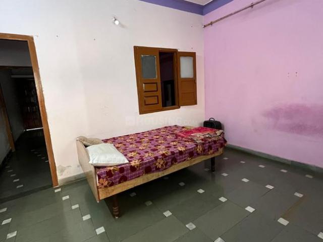 1 BHK Independent Builder Floor in Adajan for rent Surat. The reference number is 19199932