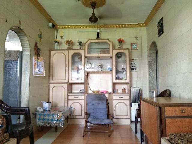 1 BHK Independent Builder Floor in Chembur for resale Mumbai Harbour. The reference number is 13736646