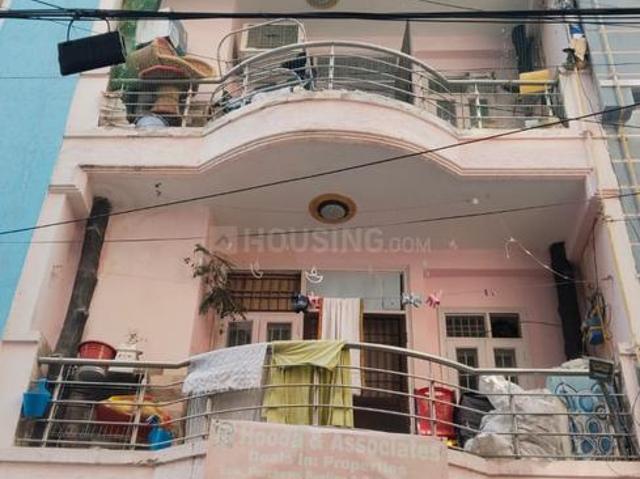 1 BHK Independent Builder Floor in Chhattarpur for rent New Delhi. The reference number is 19466604