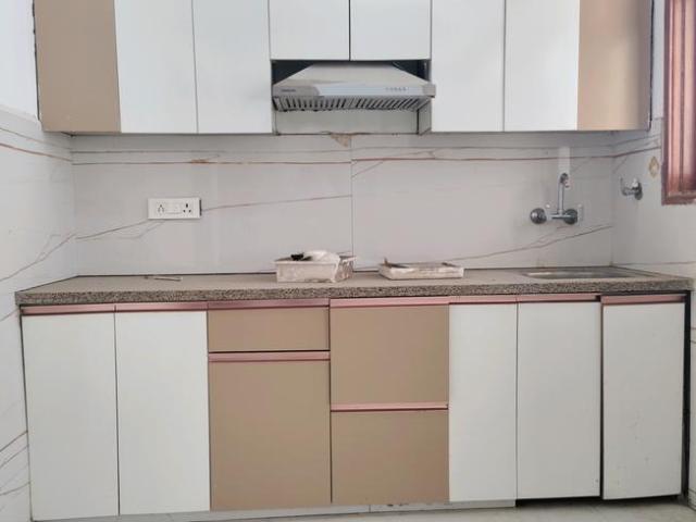 1 BHK Independent Builder Floor in Chhattarpur for rent New Delhi. The reference number is 20213479