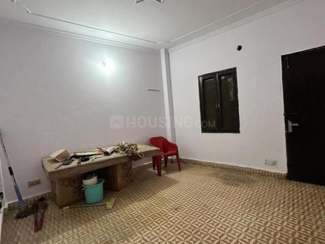 1 BHK Independent Builder Floor in Chhattarpur for rent New Delhi. The reference number is 20656775