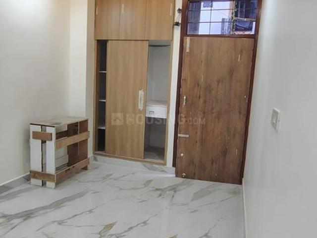 1 BHK Independent Builder Floor in Dwarka Mor for rent New Delhi. The reference number is 19958045