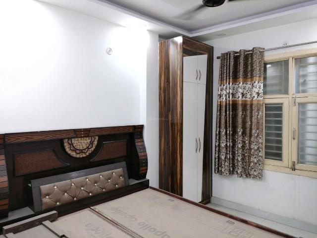 1 BHK Independent Builder Floor in Dwarka Mor for resale New Delhi. The reference number is 19946162