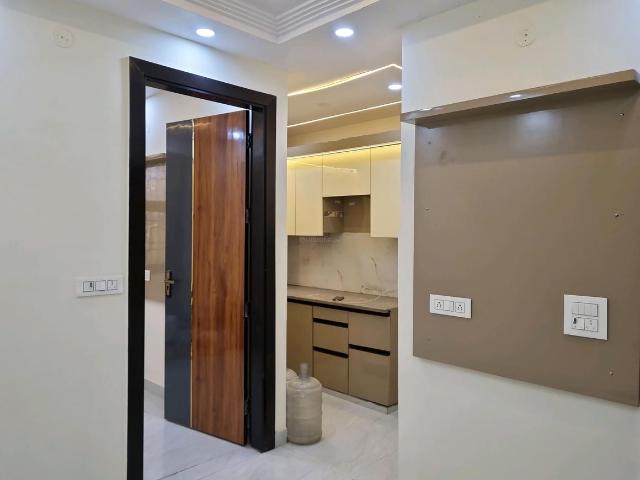 1 BHK Apartment in Dwarka Mor for resale New Delhi. The reference number is 20425485