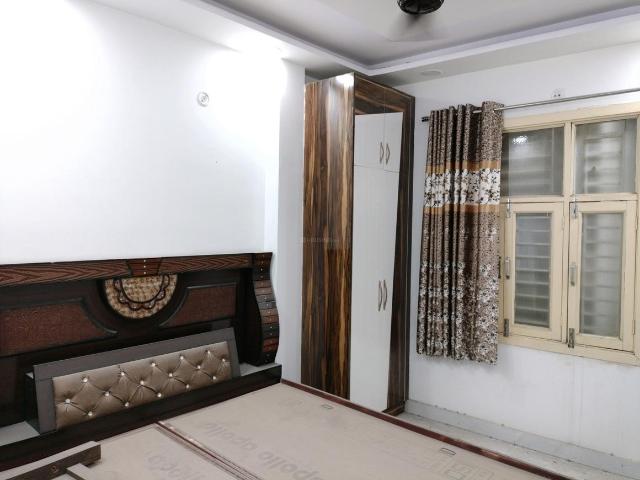 1 BHK Independent Builder Floor in Dwarka Mor for resale New Delhi. The reference number is 20477412