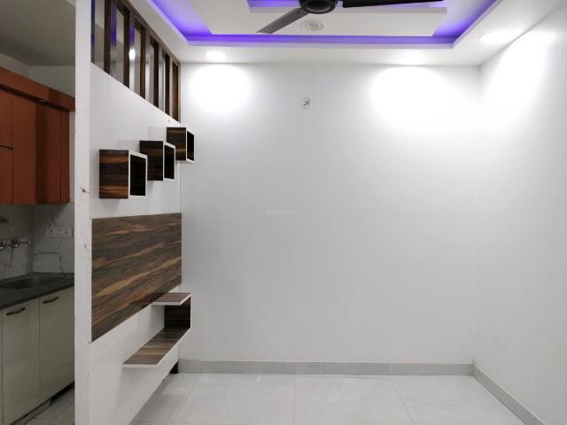 1 BHK Independent Builder Floor in Dwarka Mor for resale New Delhi. The reference number is 20021294