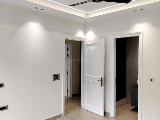 1 BHK Independent Builder Floor in DLF Phase 1 for rent Gurgaon. The reference number is 19921365
