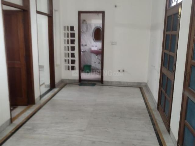 1 BHK Independent Builder Floor in DLF Phase 1 for rent Gurgaon. The reference number is 20674097