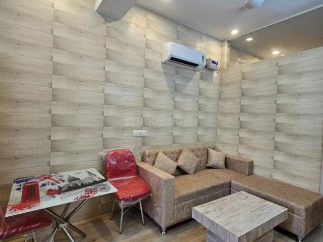 1 BHK Independent Builder Floor in DLF Phase 2 for rent Gurgaon. The reference number is 20755454