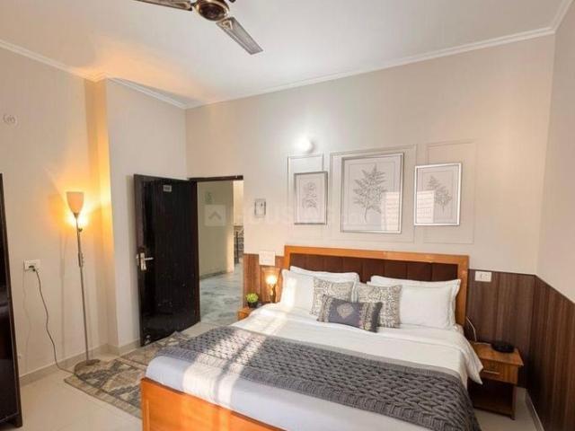 1 BHK Independent Builder Floor in DLF Phase 3 for rent Gurgaon. The reference number is 20476305