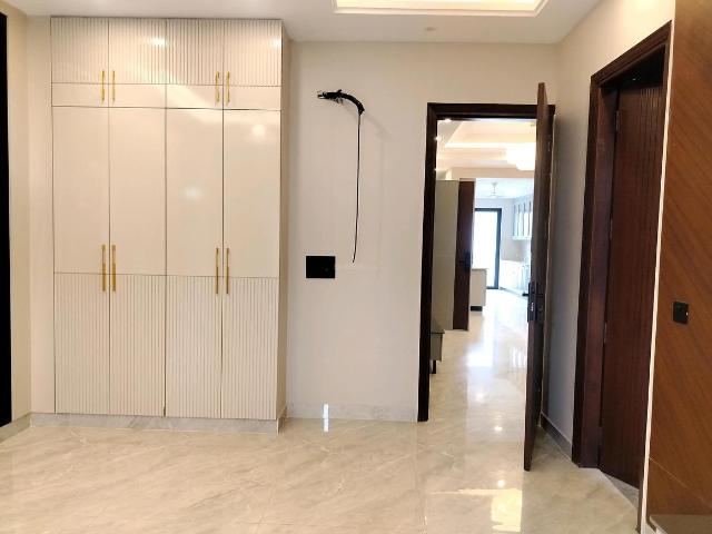 1 BHK Independent Builder Floor in DLF Phase 3 for rent Gurgaon. The reference number is 20480264