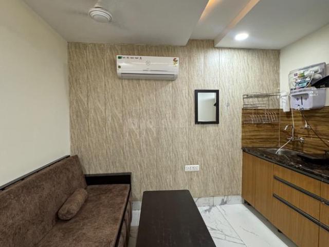 1 BHK Independent Builder Floor in DLF Phase 3 for rent Gurgaon. The reference number is 20756987